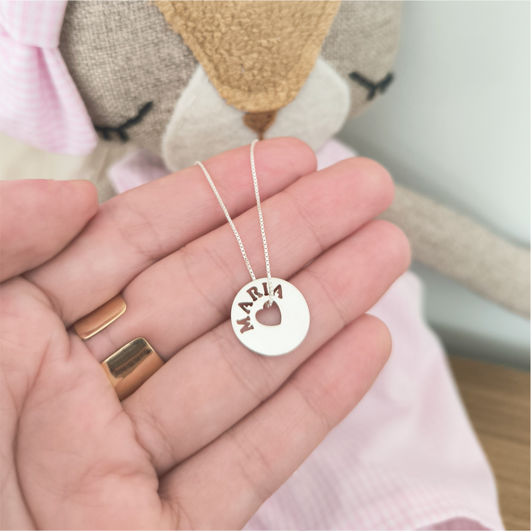 Pingente Medalha Coração Vazado Personalizável em Prata 925 – 15mm - Imagem 3